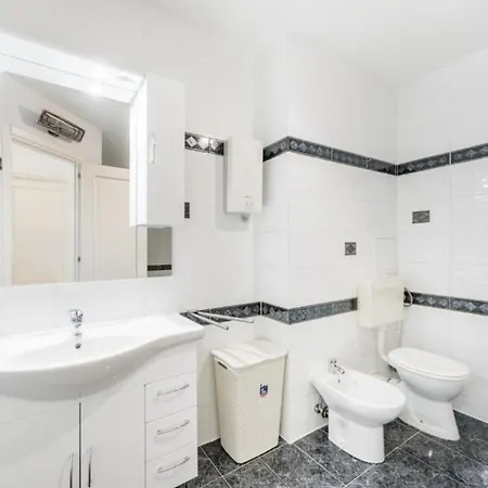 Adriatic Apartamento *